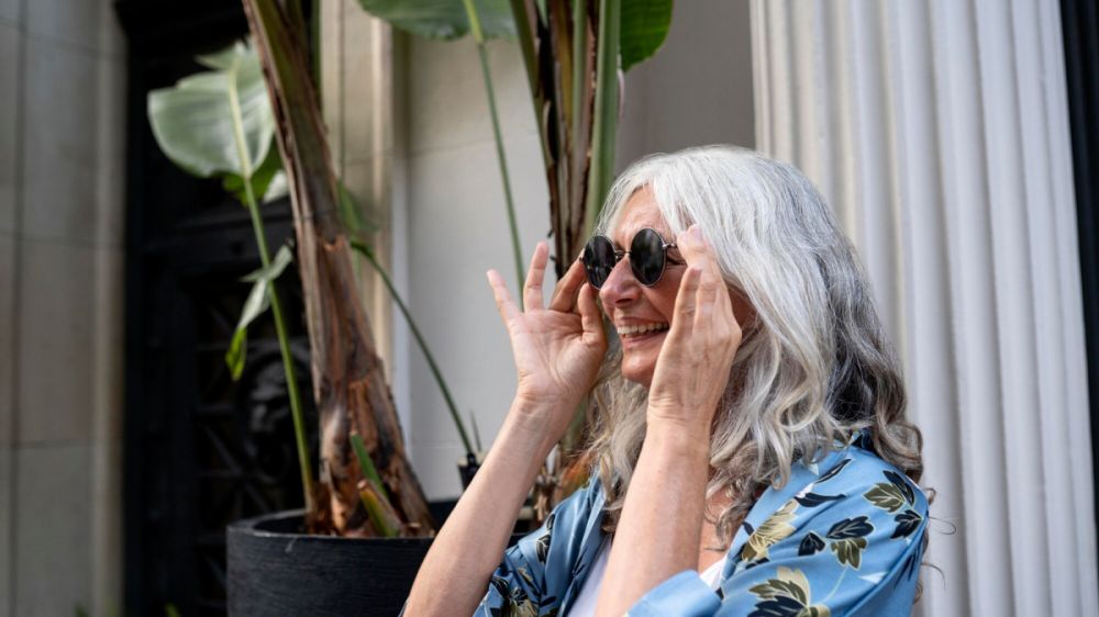 Летние образы для женщин 60+: стиль и комфорт Летние образы для женщин 60+: стиль и комфорт