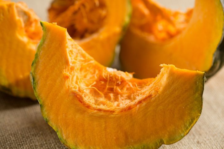 Осенние вкусы: три рецепта каш с тыквой для уютных завтраков Осенние вкусы: три рецепта каш с тыквой для уютных завтраков