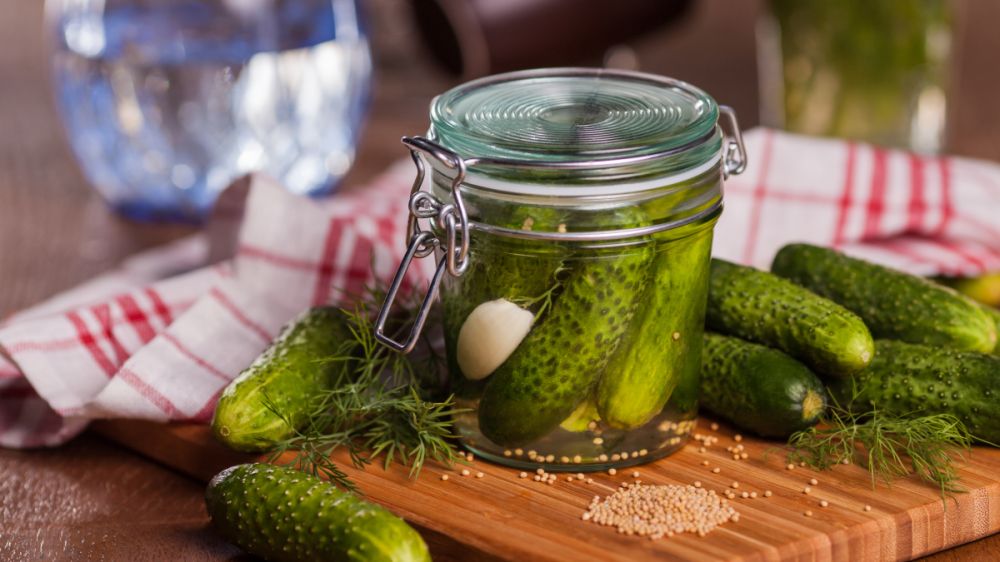 Огурцы по бабушкиному рецепту: вкусно, надёжно, без уксуса! Огурцы по бабушкиному рецепту: вкусно, надёжно, без уксуса!