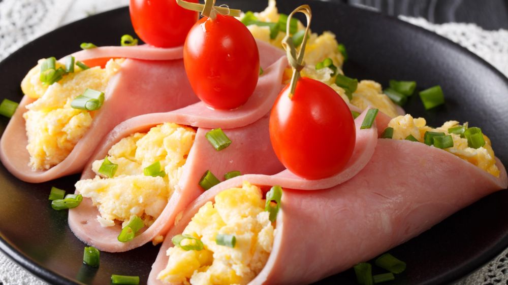 Устройте праздник на столе: простые и вкусные рулетики с ветчиной и сыром за считанные минуты Устройте праздник на столе: простые и вкусные рулетики с ветчиной и сыром за считанные минуты