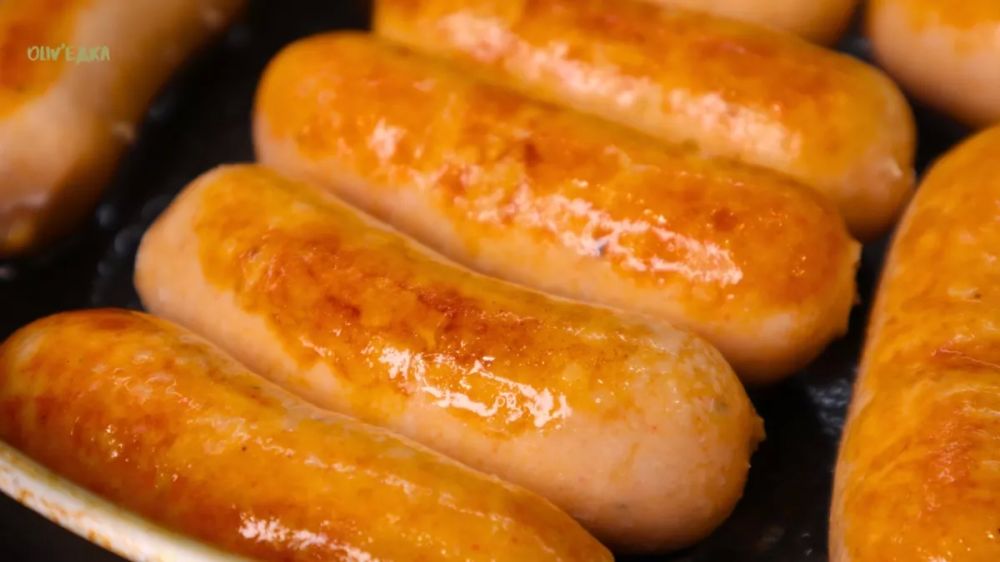 Вкусные куриные сосиски без химии: как приготовить сочное блюдо из филе Вкусные куриные сосиски без химии: как приготовить сочное блюдо из филе