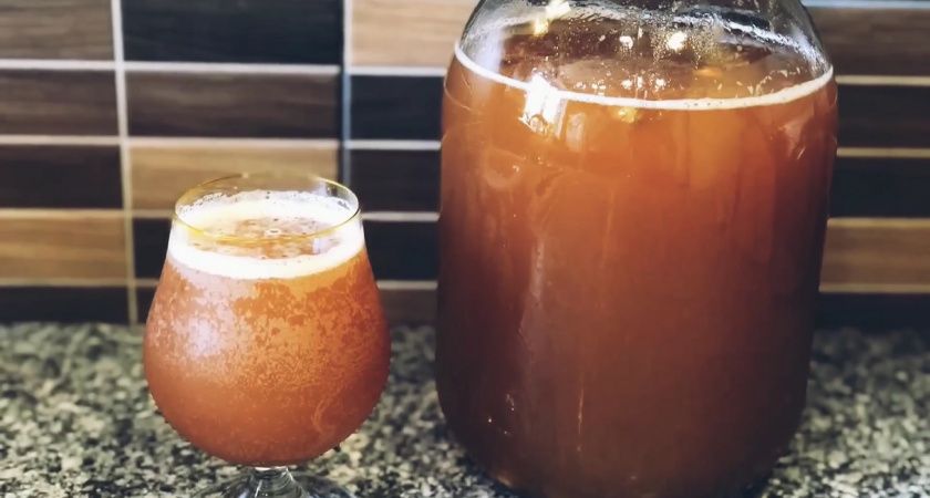 Домашний квас: как приготовить освежающий напиток с неповторимым вкусом Домашний квас: как приготовить освежающий напиток с неповторимым вкусом