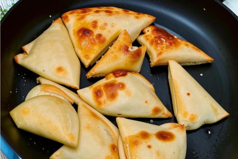 Идеальный старт дня: вкусный и полезный завтрак с творогом и сыром Идеальный старт дня: вкусный и полезный завтрак с творогом и сыром