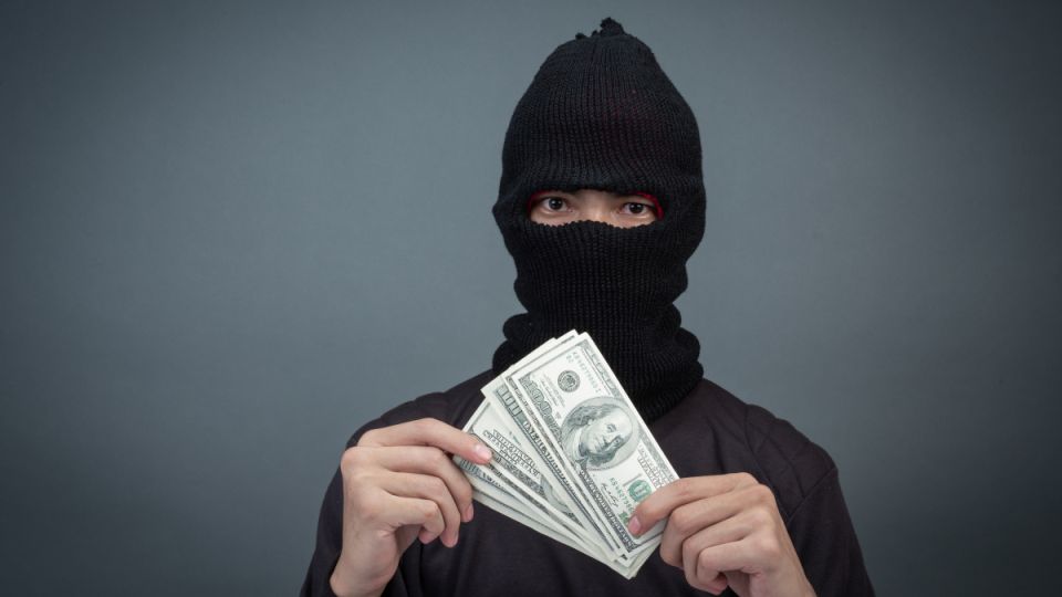 Как банк оказался в ловушке: женщина против финансовой махинации Как банк оказался в ловушке: женщина против финансовой махинации