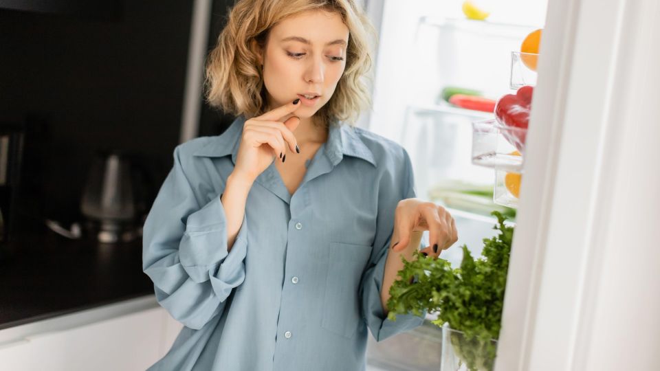 Быстрый способ проверки свежести продуктов в холодильнике Быстрый способ проверки свежести продуктов в холодильнике