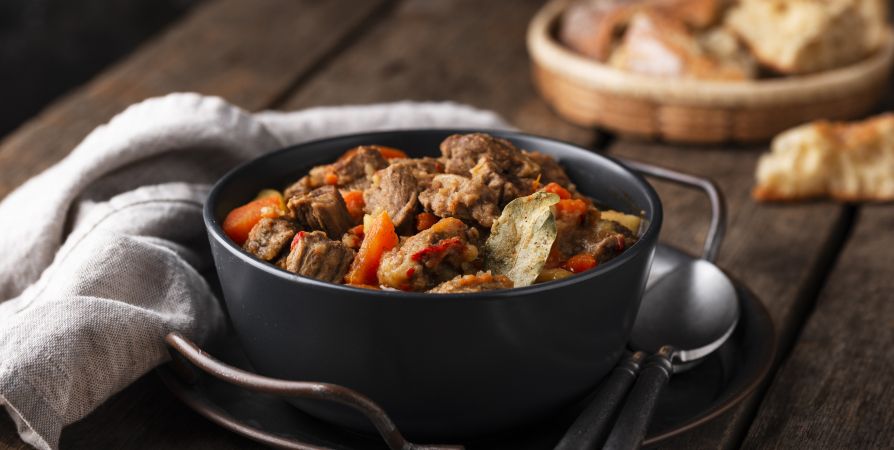 Голени индейки с овощами: блюдо, которое покорит всех! Голени индейки с овощами: блюдо, которое покорит всех!