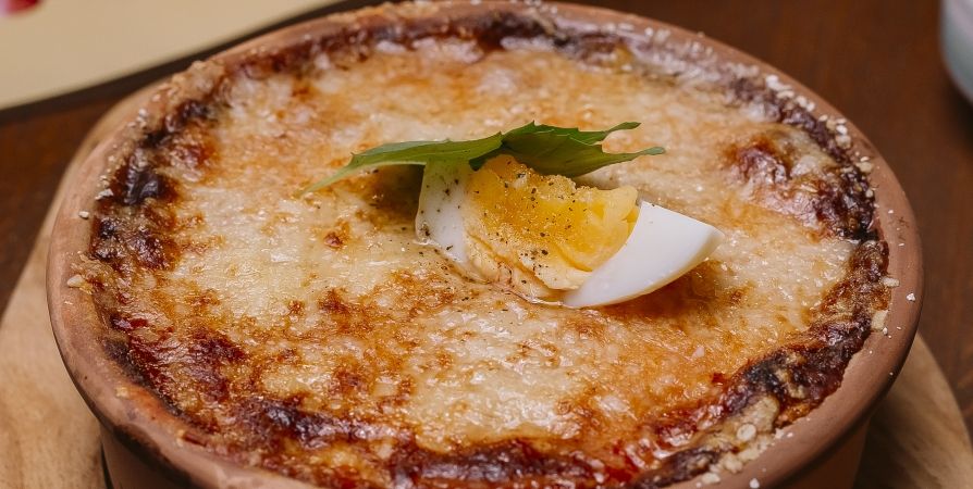 Яблочная феерия: как приготовить пышную шарлотку, от которой вся семья будет в восторге Яблочная феерия: как приготовить пышную шарлотку, от которой вся семья будет в восторге