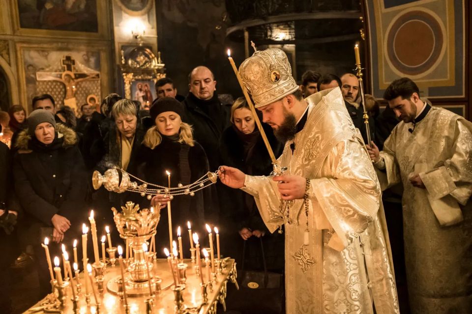 Священник предлагает пересмотреть заповеди: всего четыре смертных греха? Священник предлагает пересмотреть заповеди: всего четыре смертных греха?