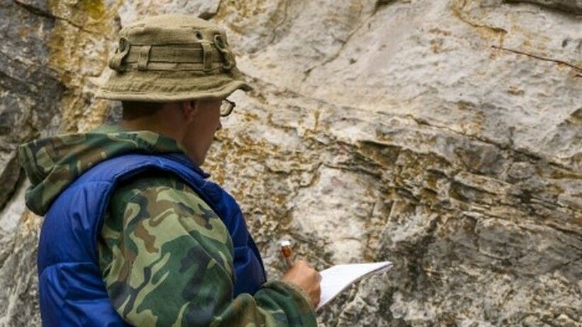 Гигантские кристаллы в мексиканской пустыне: загадка природы Гигантские кристаллы в мексиканской пустыне: загадка природы