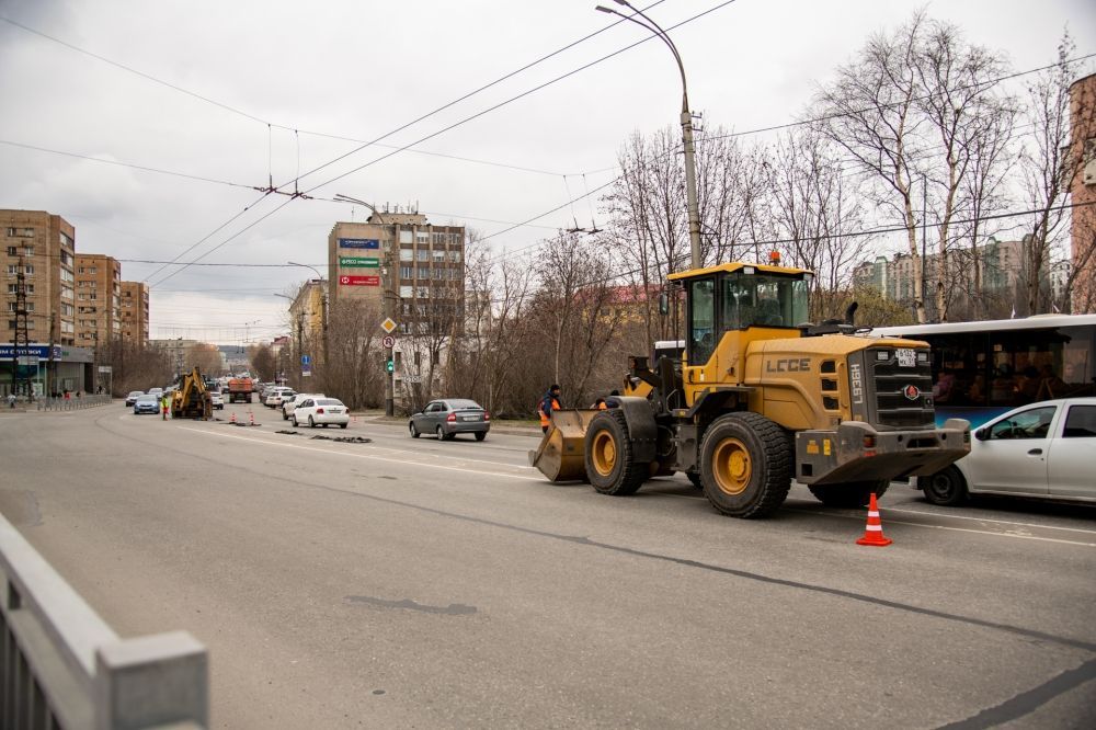 В Мурманске активно обновляют дороги: детали дорожной кампании В Мурманске активно обновляют дороги: детали дорожной кампании
