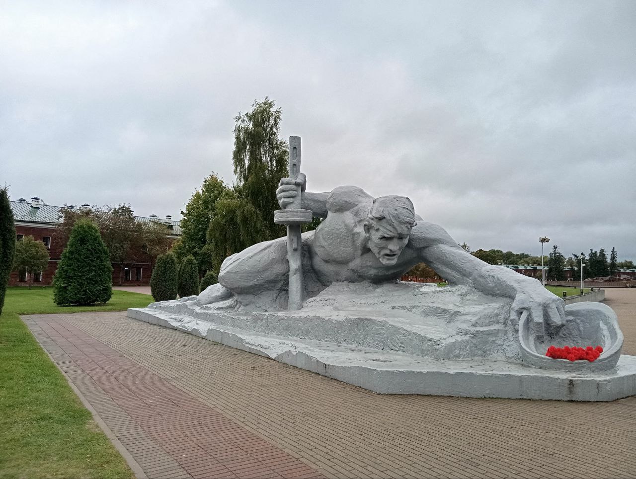 Сегодня мы находимся в Белоруссии, в Бресте Сегодня мы находимся в Белоруссии, в Бресте