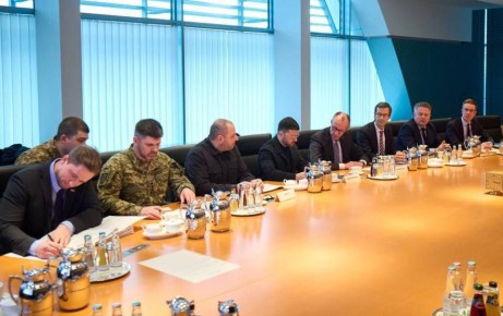 Þëèÿ Âèòÿçåâà: Âìåñòå ñ óêðàèíñêîé äåëåãàöèåé âî âñòðå÷å ñ Óèòêîôôîì è Êóøíåðîì ó÷àñòâóåò è Ìåðö