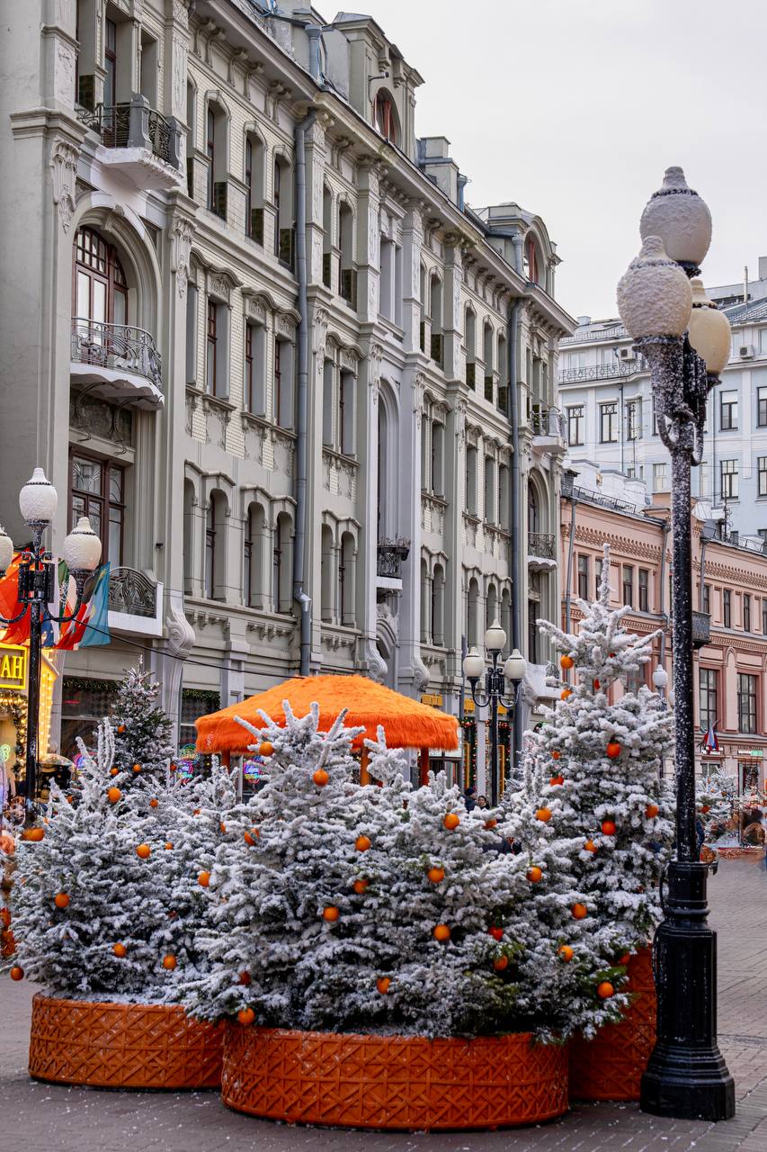 Мандарины на Арбате. Источник Мандарины на Арбате. Источник