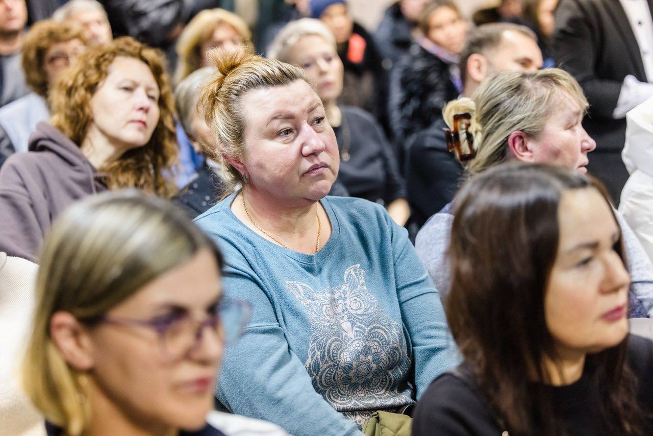 Иван Лебедев: Отменить стройку на улице Седова – такое решение приняли жители 406-го микрорайона Иван Лебедев: Отменить стройку на улице Седова – такое решение приняли жители 406-го микрорайона