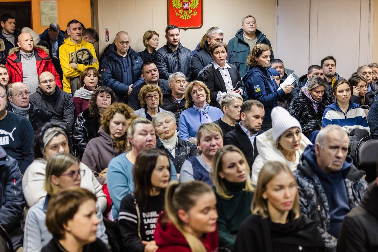 Иван Лебедев: Отменить стройку на улице Седова – такое решение приняли жители 406-го микрорайона Иван Лебедев: Отменить стройку на улице Седова – такое решение приняли жители 406-го микрорайона