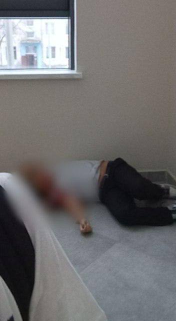 Сергей Карнаухов: На кадрах из сети, предположительно, подросток, напавший с ножом на школьника и охранника в Одинцово Сергей Карнаухов: На кадрах из сети, предположительно, подросток, напавший с ножом на школьника и охранника в Одинцово