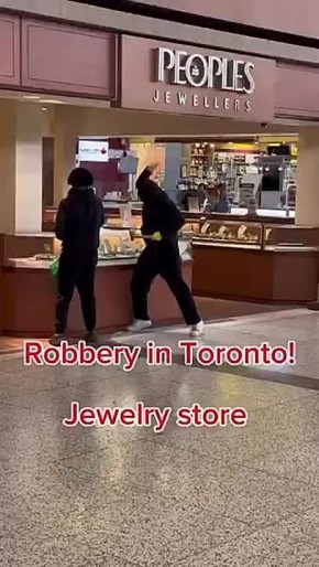 Новые традиции шопинга становятся все более популярными не только в США