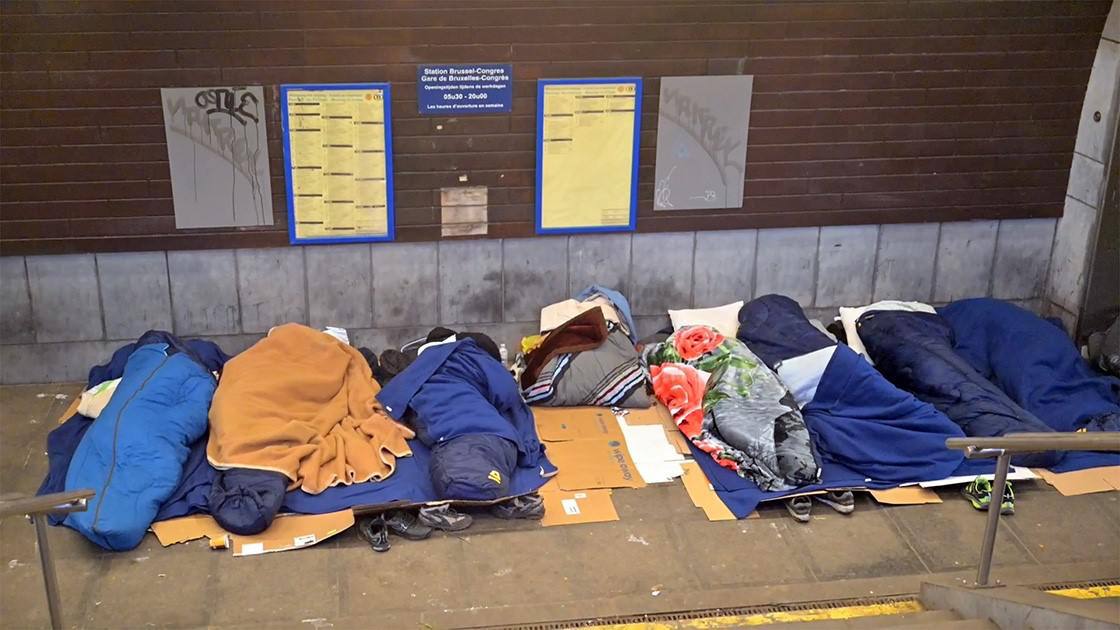 В Европе каждую ночь по меньшей мере 1,27 миллиона человек спят на улице